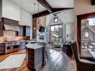 Four Bedroom Upscale Ski Home Perfect for Entertaining